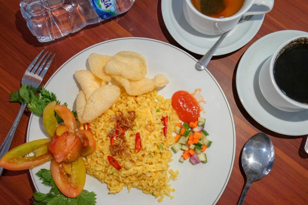 Oyo 627 Tirta Kencana Syariah Hotel Pekanbaru Eksteriør billede