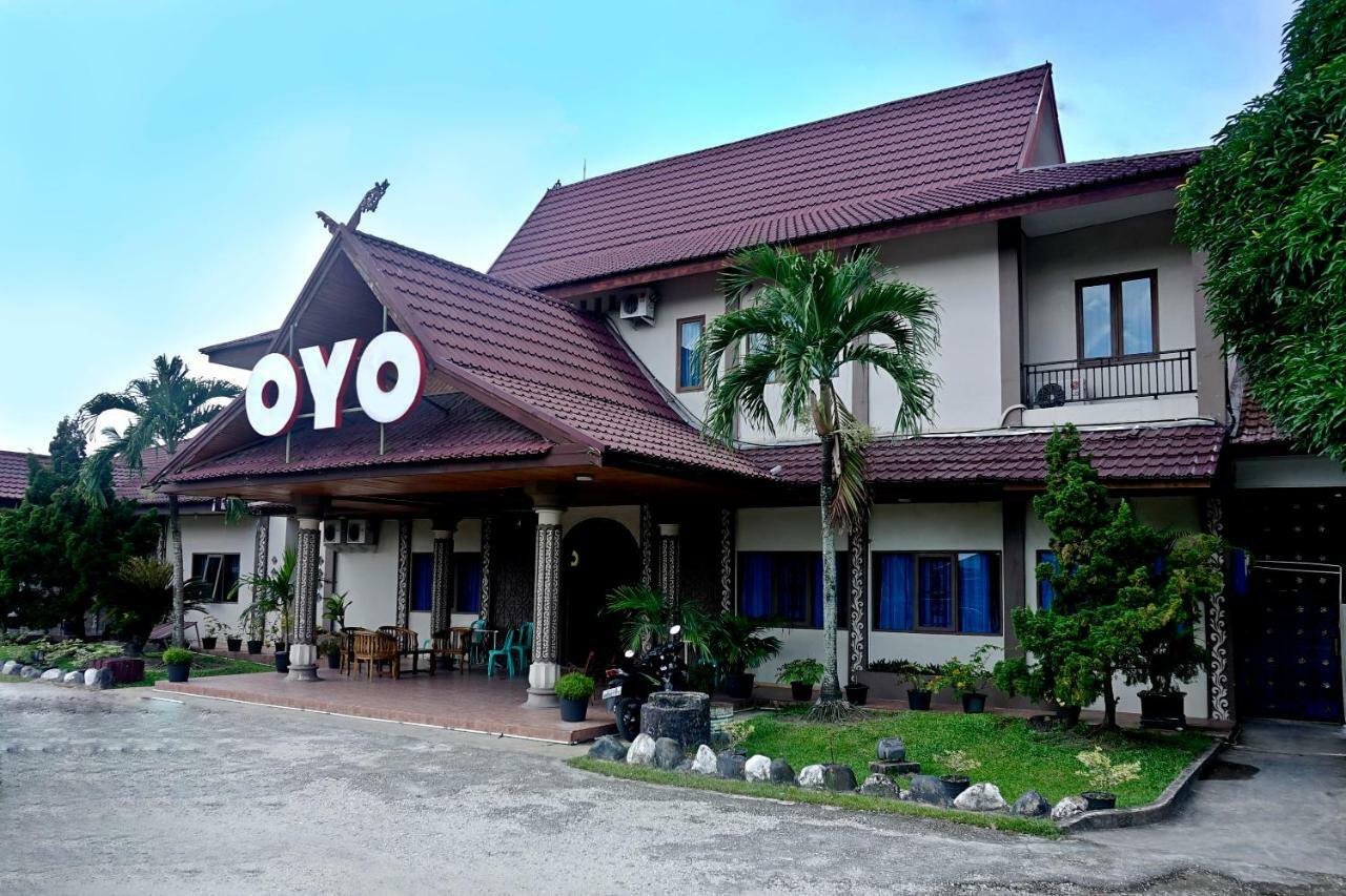 Oyo 627 Tirta Kencana Syariah Hotel Pekanbaru Eksteriør billede