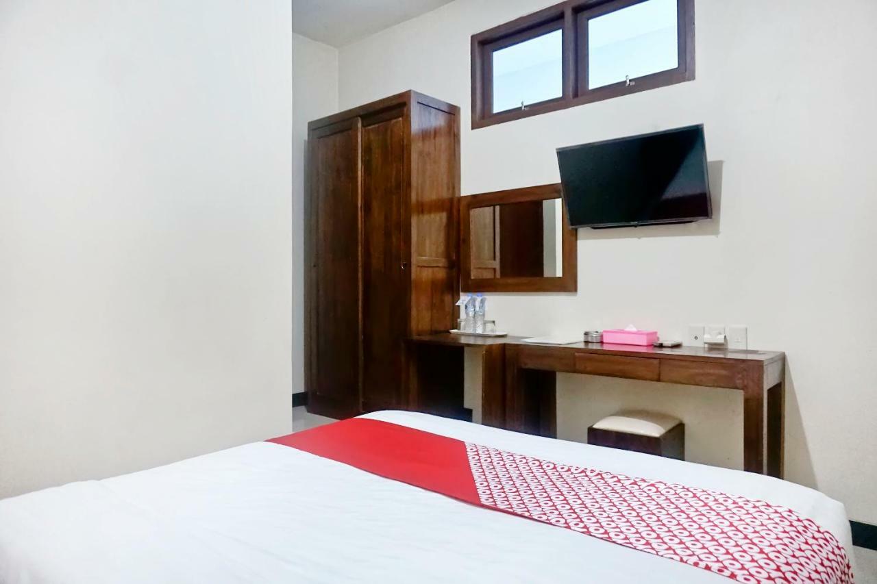 Oyo 627 Tirta Kencana Syariah Hotel Pekanbaru Eksteriør billede