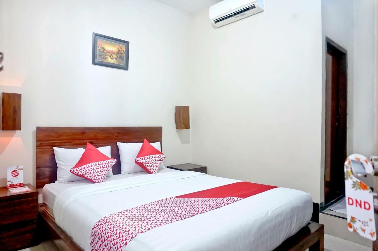 Oyo 627 Tirta Kencana Syariah Hotel Pekanbaru Eksteriør billede