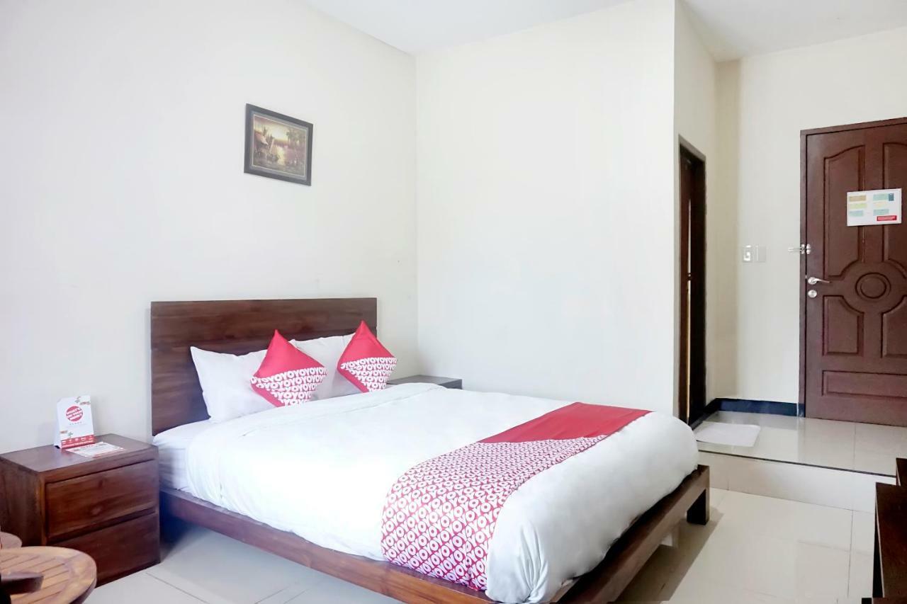 Oyo 627 Tirta Kencana Syariah Hotel Pekanbaru Eksteriør billede