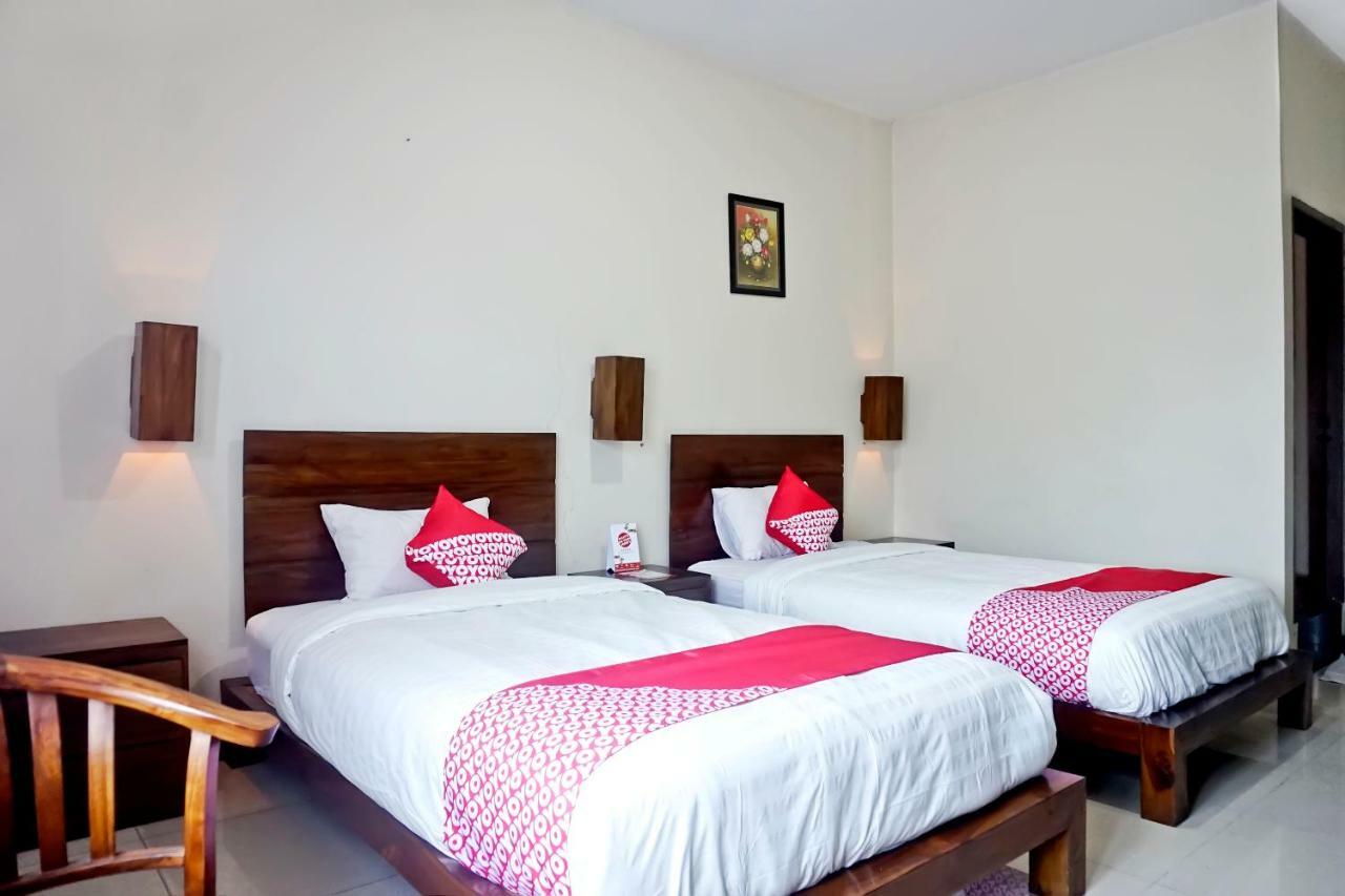 Oyo 627 Tirta Kencana Syariah Hotel Pekanbaru Eksteriør billede