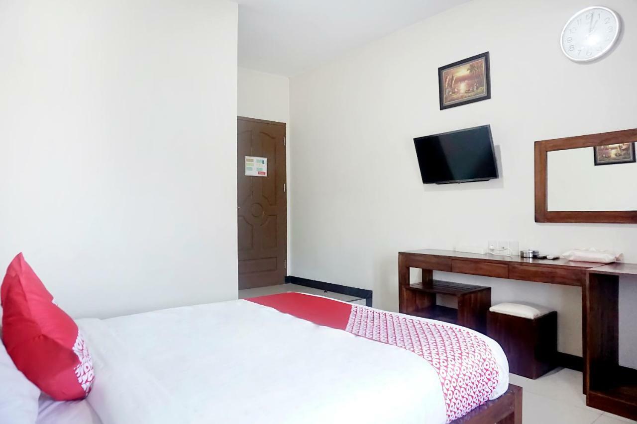 Oyo 627 Tirta Kencana Syariah Hotel Pekanbaru Eksteriør billede